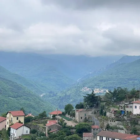 Orso Momo 2* Calizzano